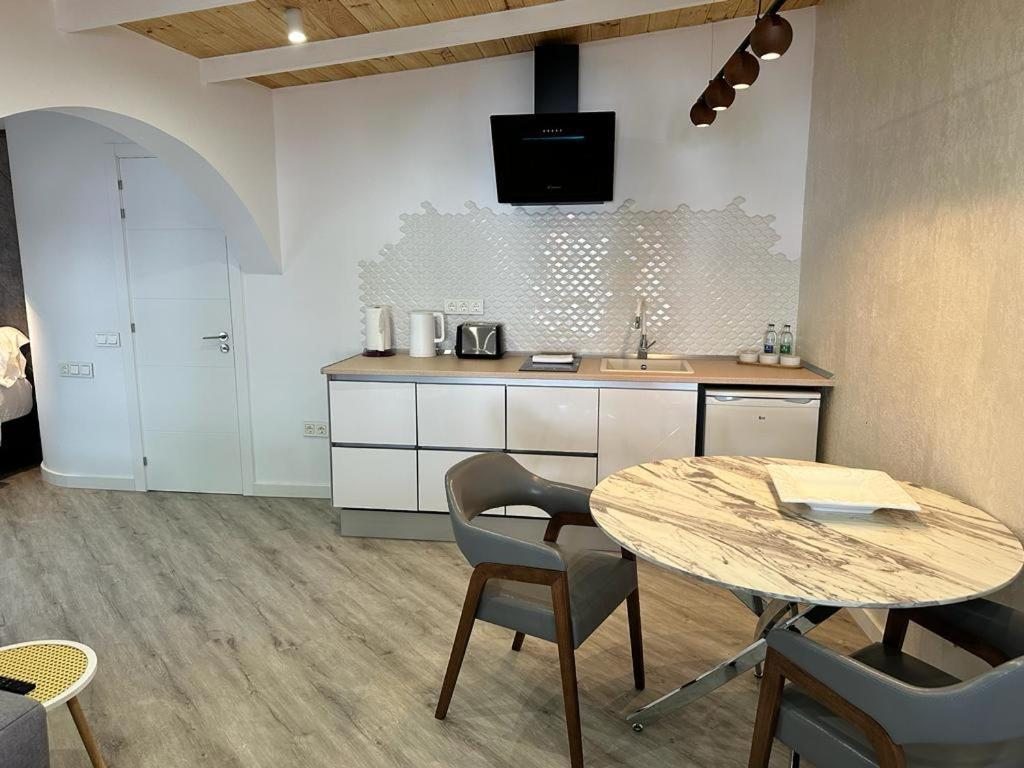 Miramar Boutique Apartments Adults Only Коральео Экстерьер фото